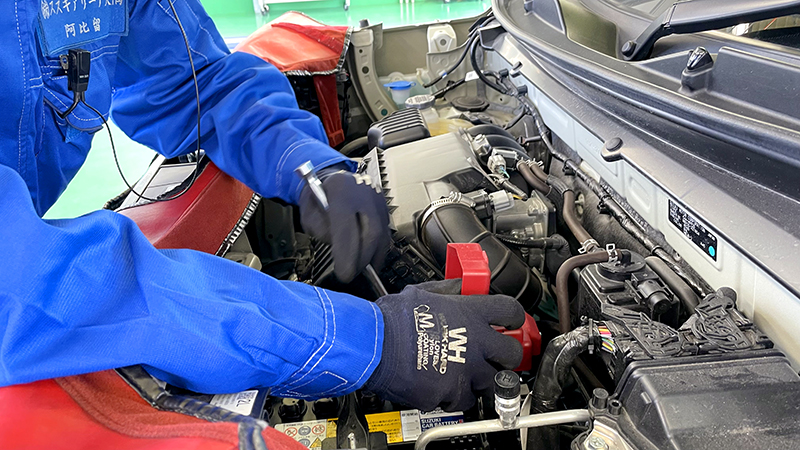 エンジンルームの点検